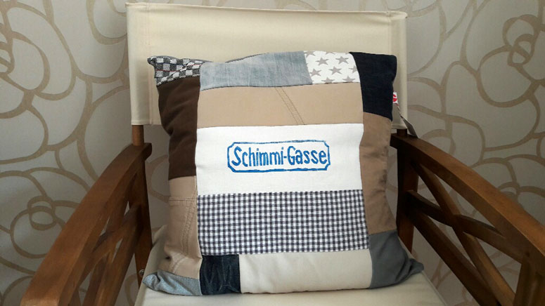 Kissen „Schimmi-Gasse“ (groß) Kissen „Schimmi-Gasse“ (groß)