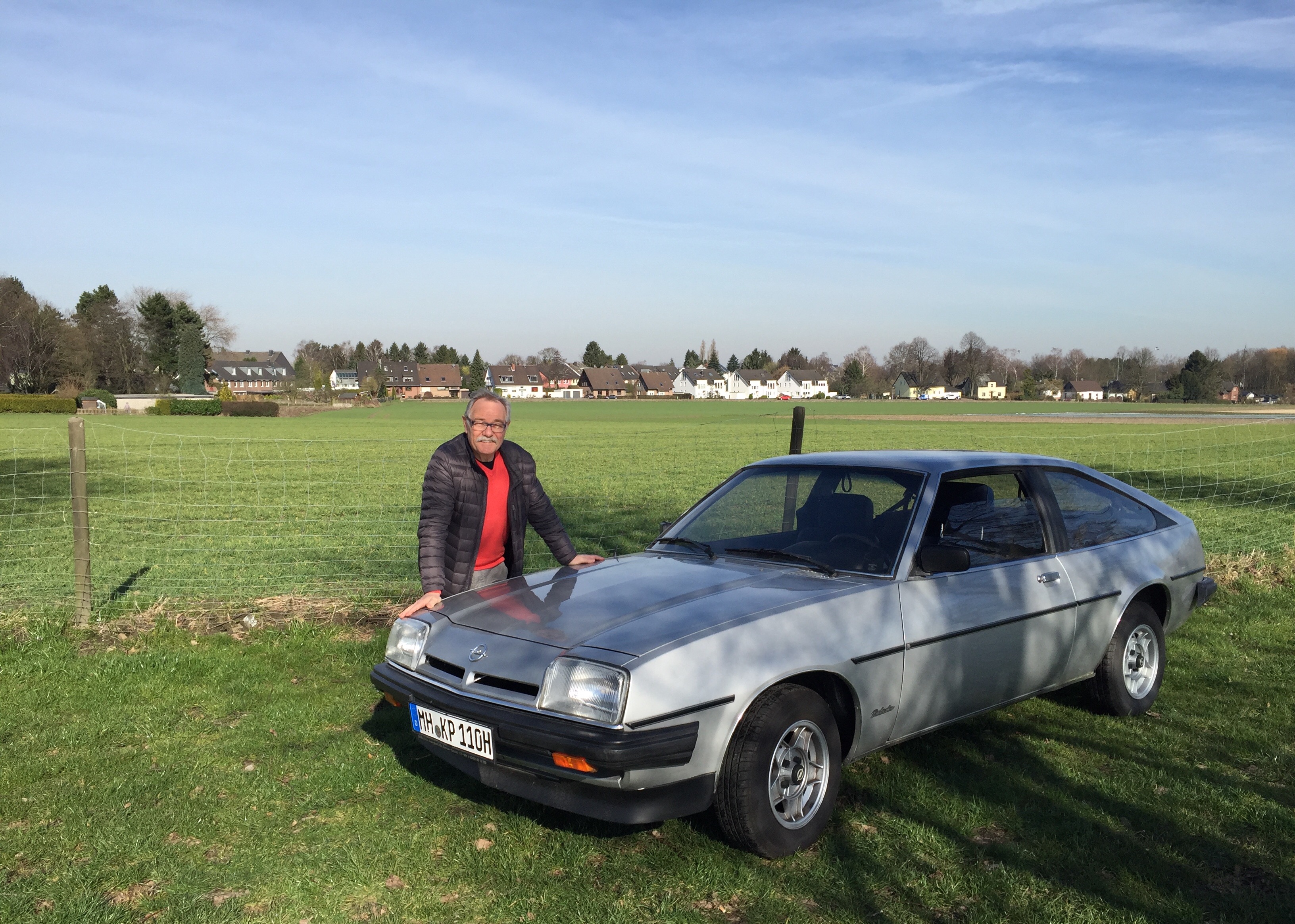 Auch Heinz Sprenger mag Autos mit Charakter: Er fährt einen Opel Manta Jahrgang 1978.